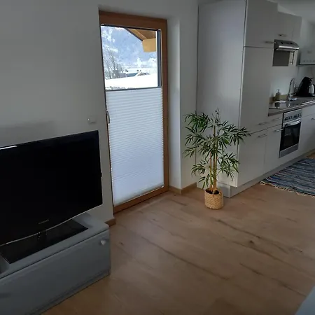 Lovely Rita, Apartment *