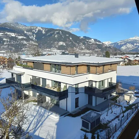 Lovely Rita Studio, Modern - Balcony And Mountain View - Center * Капрун