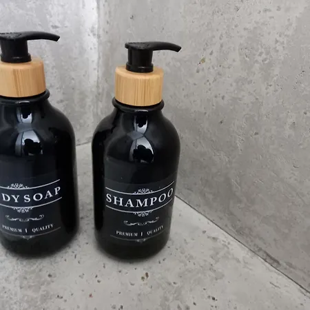 Lovely Rita, * קפרון